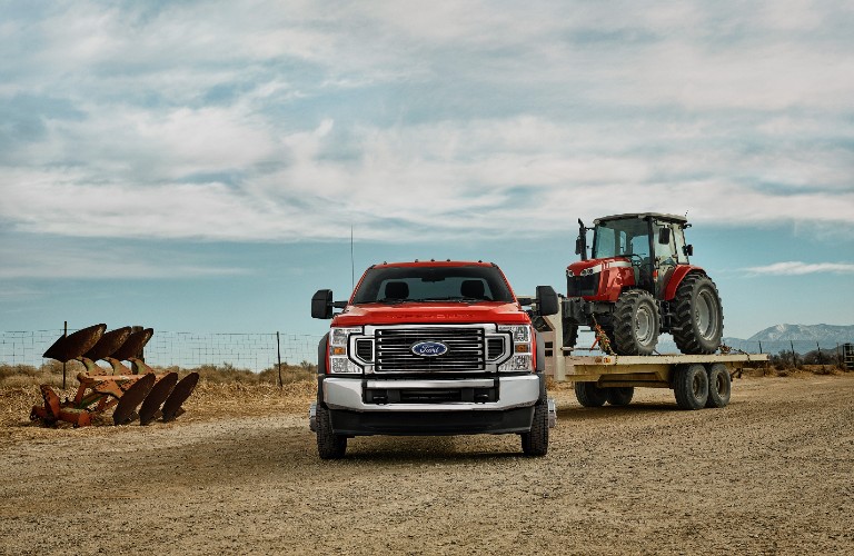 2021 Ford Super Duty towing tractor