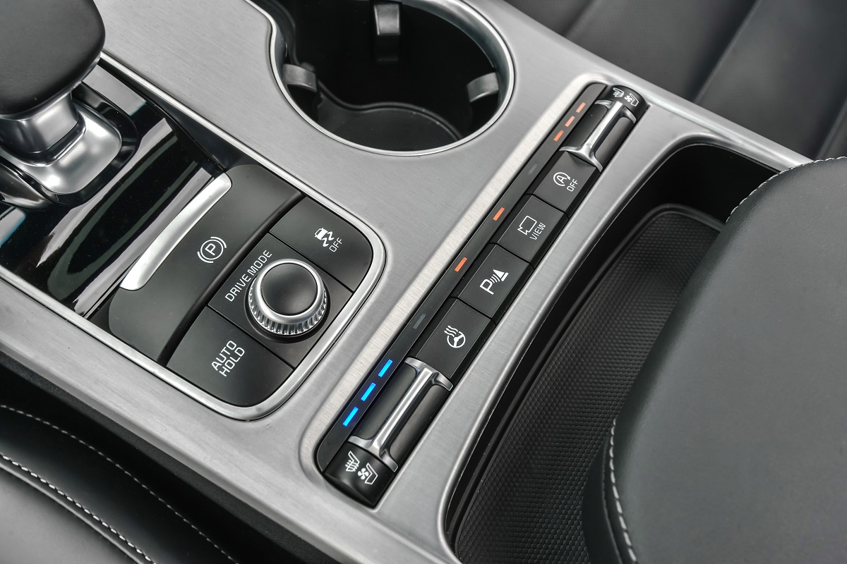 2019 Kia Stinger Heated Seats and Comfort Features