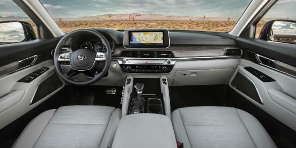 Interior view of 2020 Kia Telluride