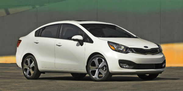 White 2015 Kia Rio