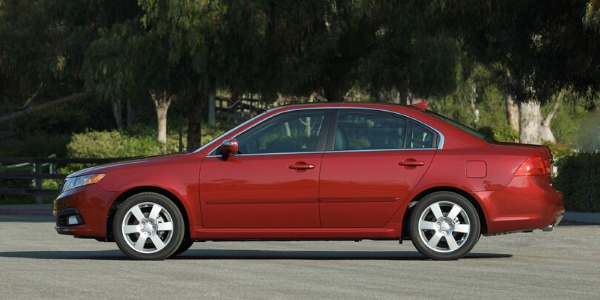 Side view of 2009 Kia Optima