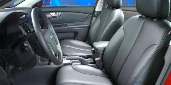 Interior view of 2007 Kia Optima