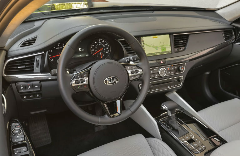 Interior view of 2019 Kia Cadenza