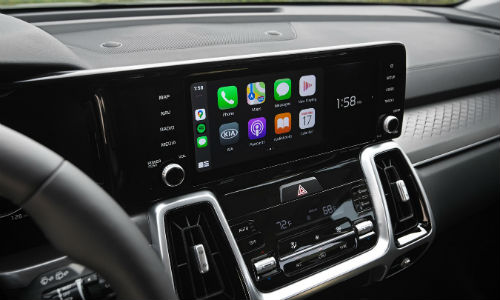 Infotainment screen in 2021 Kia Sorento
