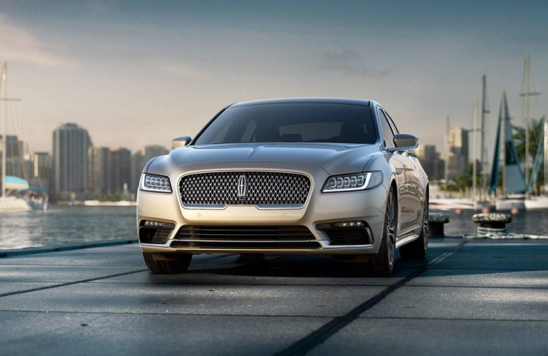 Front View of Silver 2018 Lincoln Continental