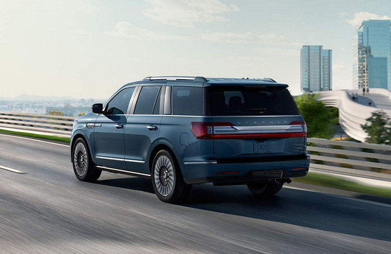 Rear View of Blue 2018 Lincoln Navigator