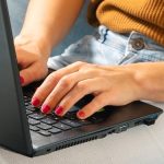 Woman-Working-On-Laptop-From-Home_b