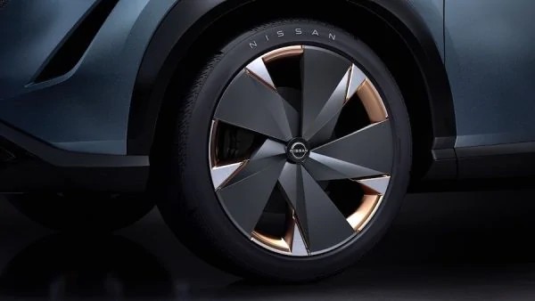 Nissan Ariya Concept SUV wheel design