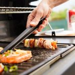 Young-Man-Grilling_b