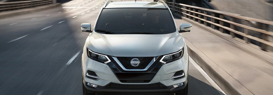 front view of 2021 Nissan Rogue Sport