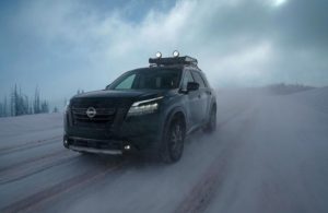 2022 Nissan Pathfinder in an icy terrain