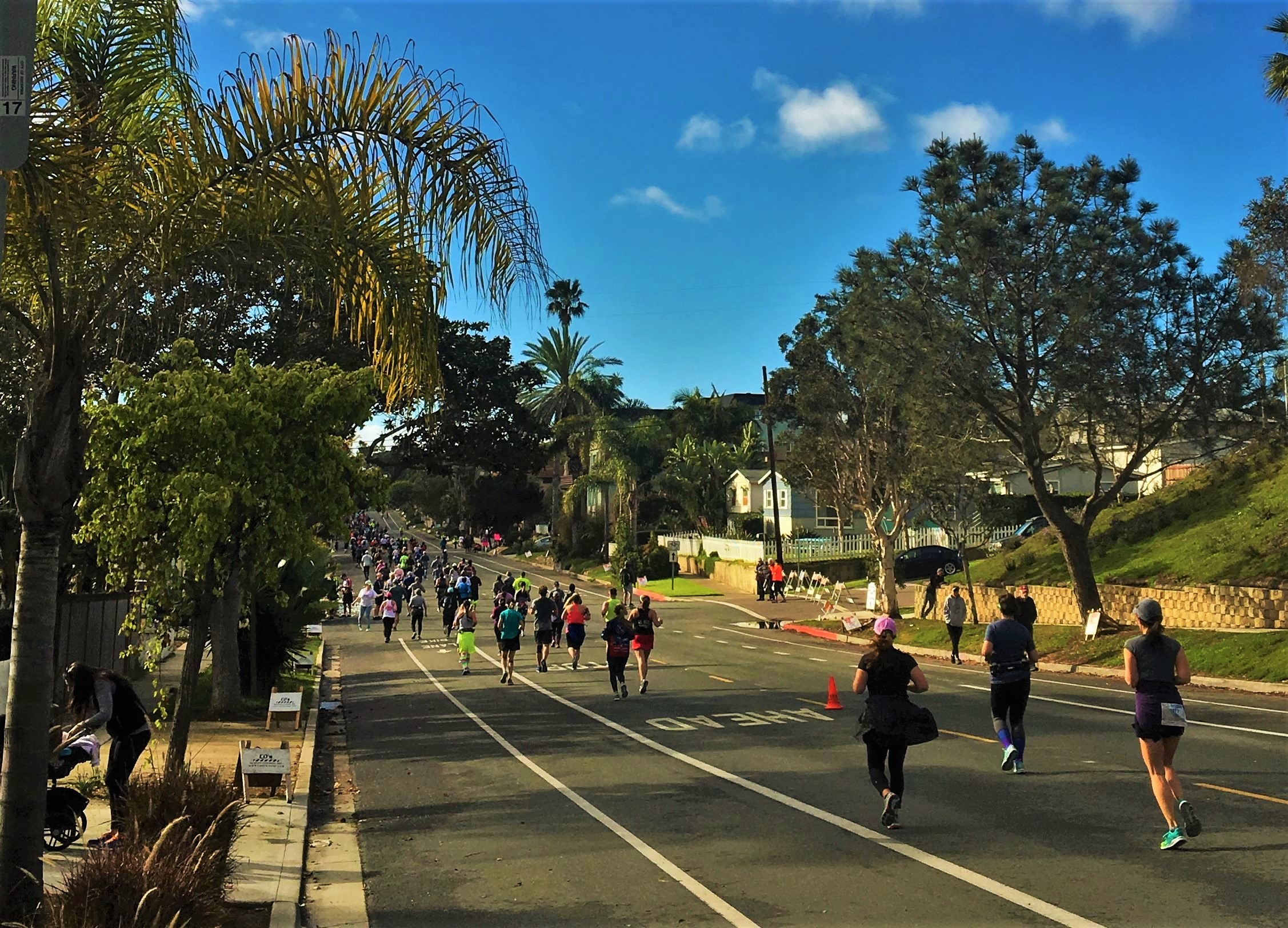Encinitas Half Marathon Crowd