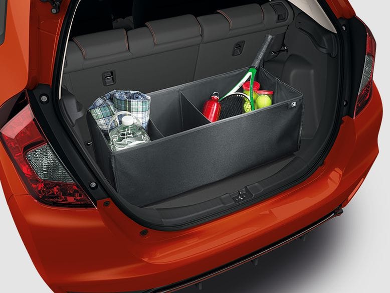 What are the available accessories for the 2018 Honda Fit?