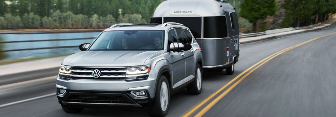 Volkswagen Atlas towing a camper