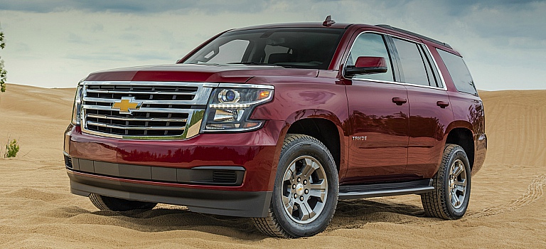 2018 Chevy Tahoe red front side view