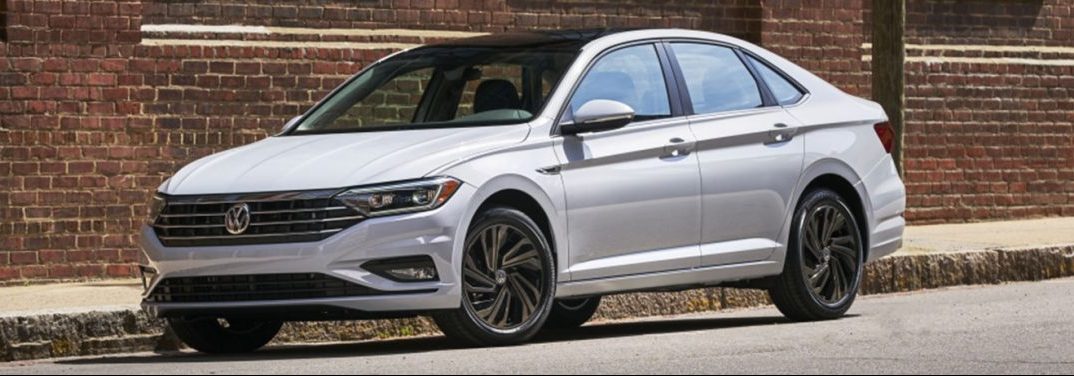 exterior front of the 2019 VW Jetta