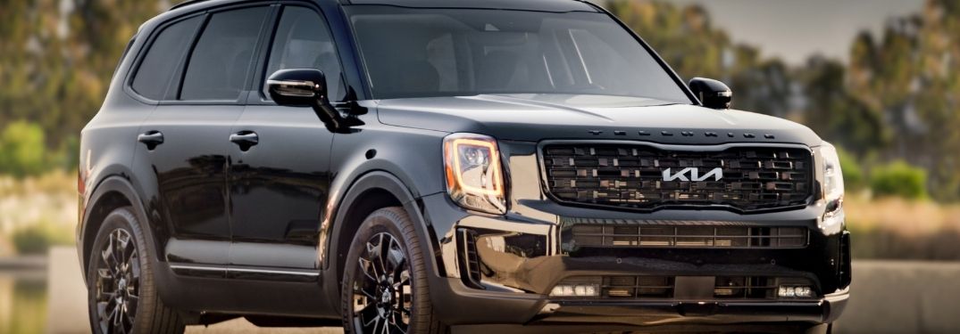 front and side view of the 2022 Kia Telluride