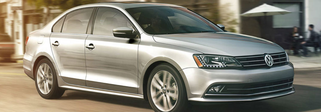 2015 Volkswagen Passat in gray
