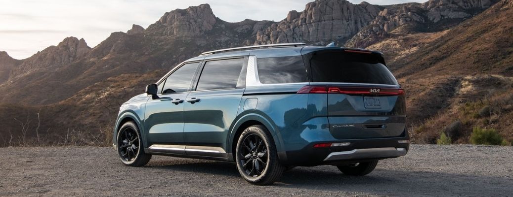 2022 Kia Carnival exterior