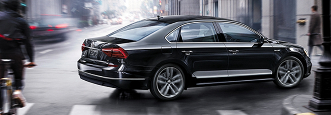 2019 passat driving around corner