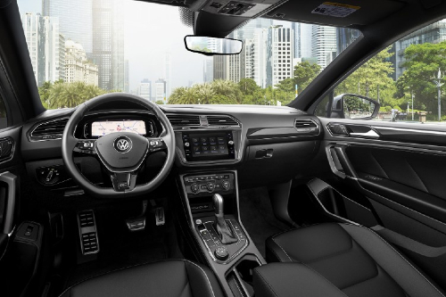 2020 Tiguan cockpit view