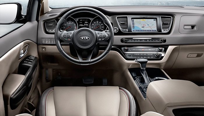 2020 Kia Sedona dashboard