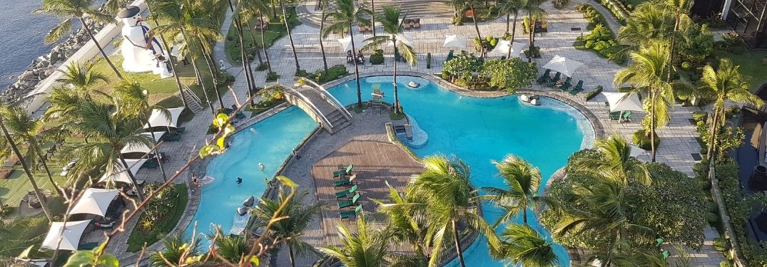 Romantic resort with water facing view