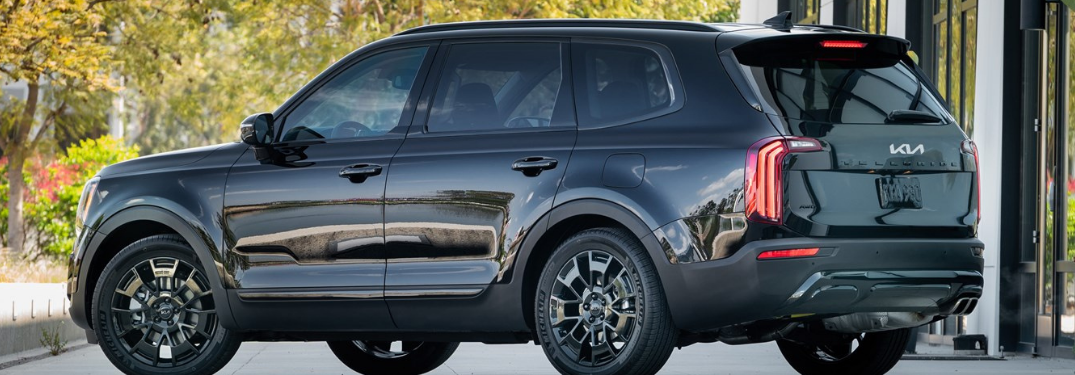 2022 Kia Telluride Nightfall Edition parked outside a building