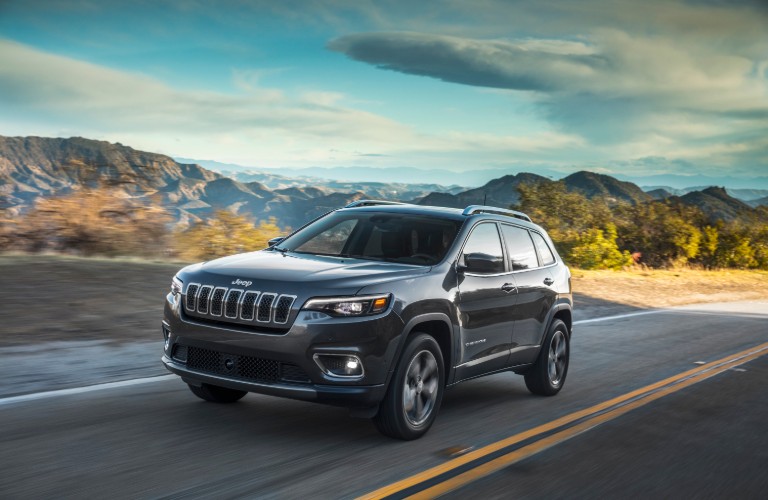 2021 Jeep Cherokee In Front Of Mountains O Saint Paul Fury Motors