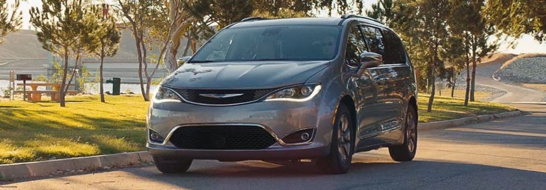 2020 Chrysler Voyager driving by park