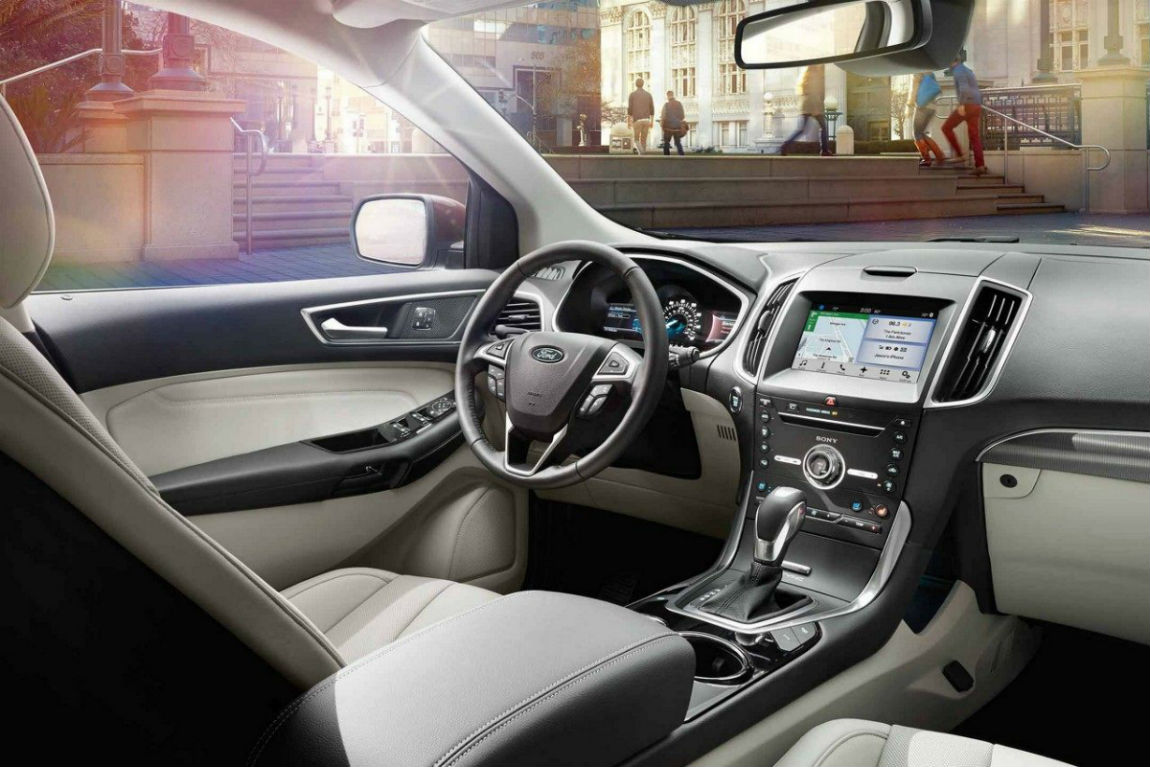 How Much Cargo Can the 2018 Ford Edge Fit Inside?