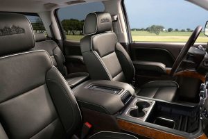 Side view of the 2019 Chevy Silverado 3500's front seats