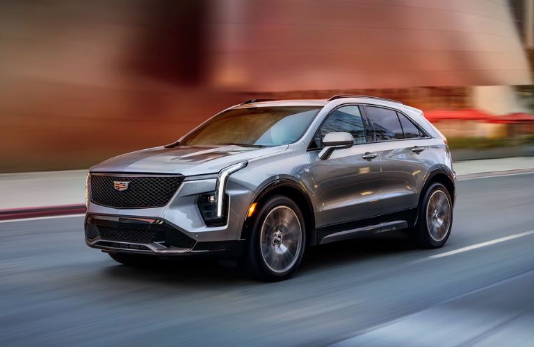 2025 Cadillac XT4 exterior front side view