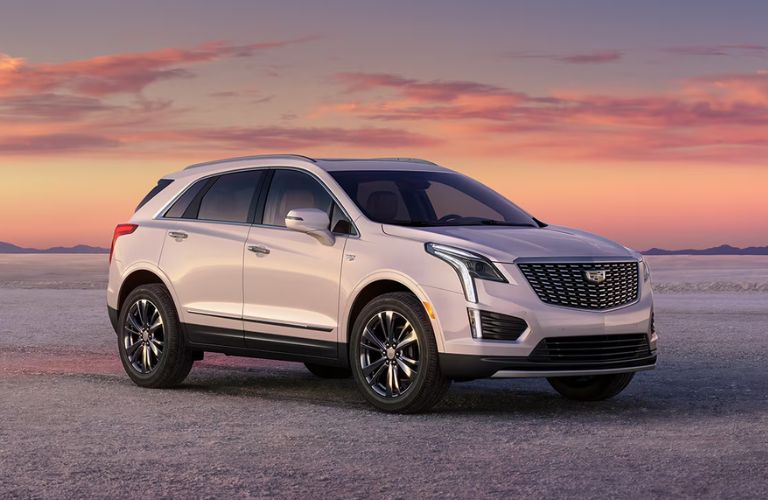 2026 Cadillac XT5 exterior side looks