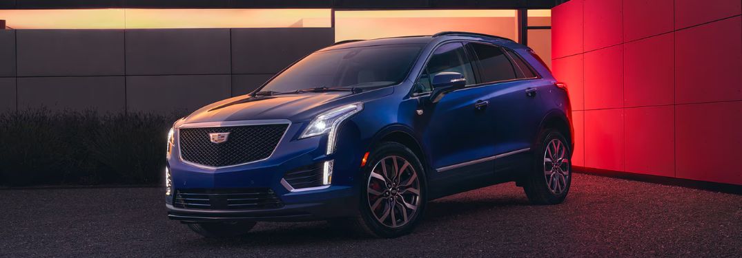 2026 Cadillac XT5 exterior side view