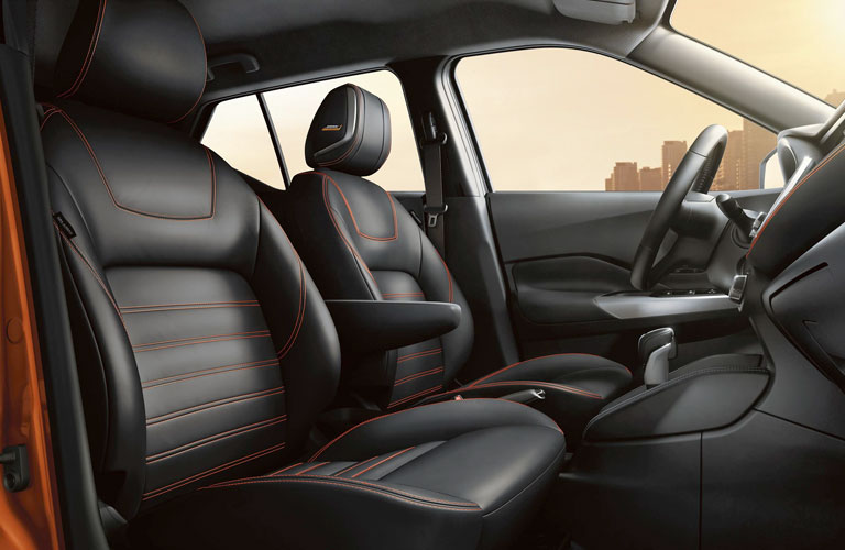 2020 Nissan Kicks front seating