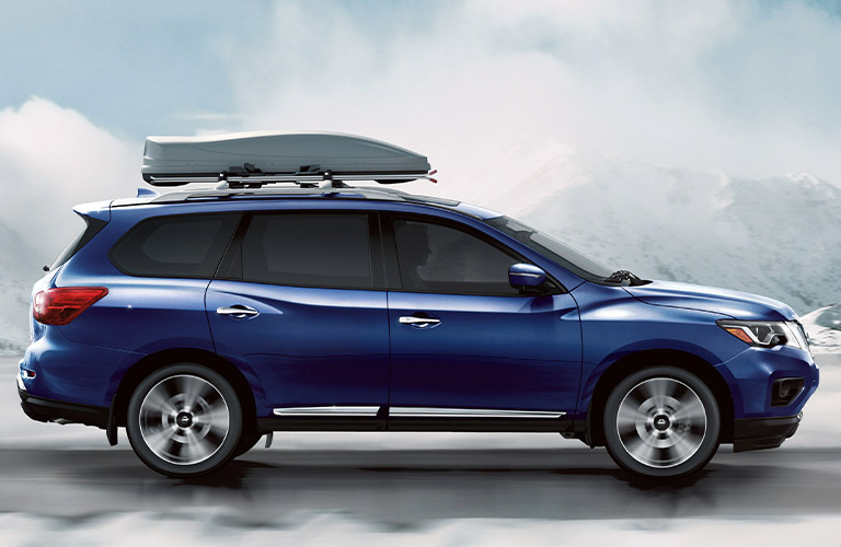 2020 Nissan Pathfinder in blue with bike rack