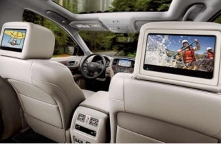 2020 Nissan Pathfinder seats with dual 8-inch monitors