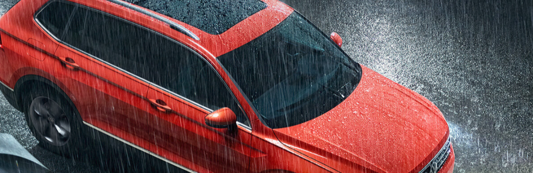 2019 Volkswagen Tiguan parked in rain