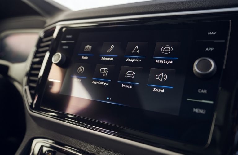 2021 Volkswagen Atlas Cross Sport Interior display