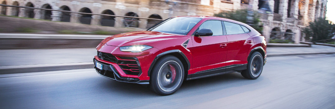 2018 Lamborghini Urus Red Exterior in Rome