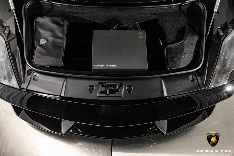 2010 Lamborghini Gallardo Spyder Interior Hood Trunk