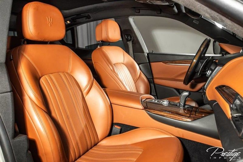 2017 Maserati Levante S Interior Cabin Front Seating
