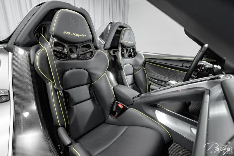 2015 Porsche 918 Spyder Interior Cabin Seating