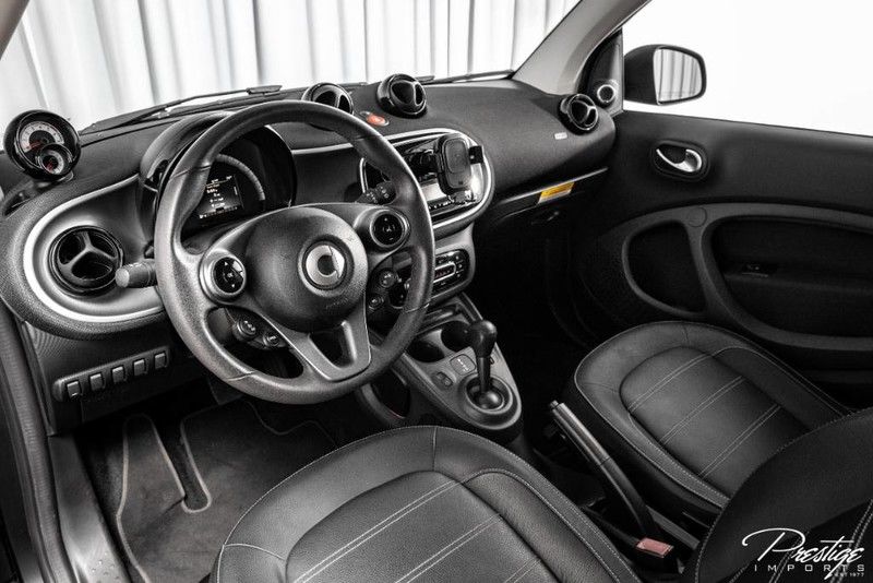 2016 smart fortwo Lorinser Interior Cabin Dashboard