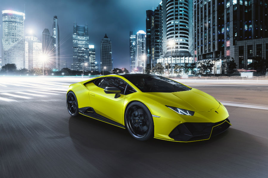 2021 Lamborghini Huracan EVO Fluo Capsule Giallo Clarus Exterior Passenger Side Front Profile