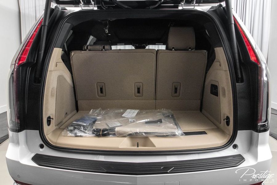 2021 Cadillac Escalade Premium Luxury Interior Cabin Cargo Area