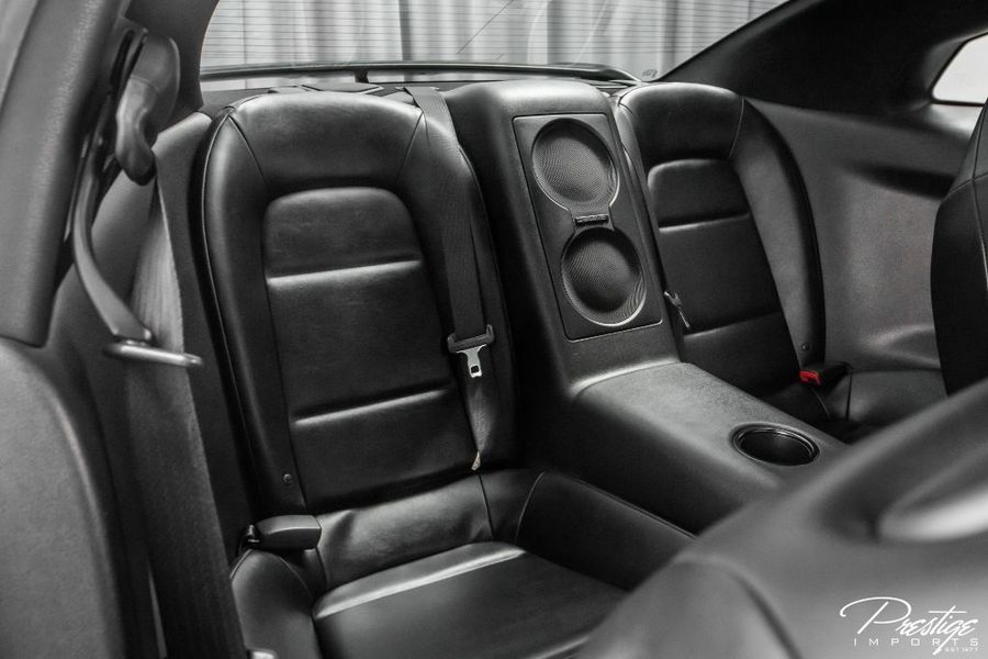 2014 Nissan GT-R Black Edition Interior Cabin Rear Seating
