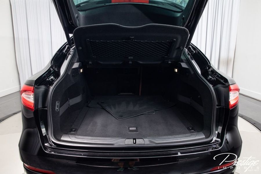 2019 Maserati Levante Interior Cargo Hold