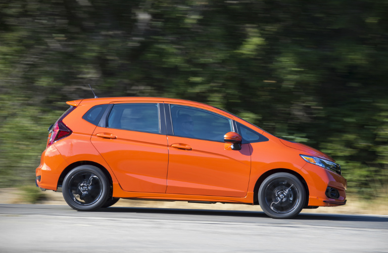 2019-Honda-Fit-in-orange-side-profile_o.jpg